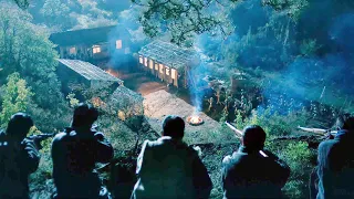 日軍夜襲土匪山寨，卻不料土匪有八路軍相助，來了出空城計，把日軍關起來暴打！⚔️ 抗日