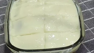 BOLO MOUSSE DE LIMÃO NA TRAVESSA