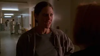 Stacy Haiduk in "The X-Files" (1993) - sci-fi TV series scene, Season 7 Episode 17 (with commentary)