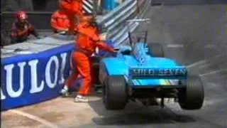 Alex Wurz crashes