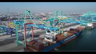 Exploring world's first smart zero-carbon terminal at China's Tianjin Port