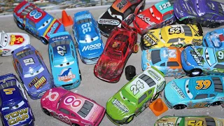 Disney Cars 3 Crash Damaged Piston Cup Racers Stock Car Veterans (Motor Speedway South) Customs