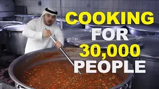 COOKING FOR 30,000 PEOPLE