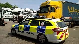 HELLS ANGELS BIKERS LEAVING PEASE POTTAGE SUSSEX ENGLAND UK 2019 #MOTORBIKES