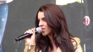 Ruth Lorenzo - Dancing in the rain (A Capella Eurovillage)