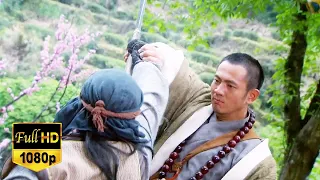A Kung Fu monk descends from the sky to defeat the enemy and save the kung fu master.