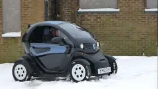 Renault Twizy snow fun