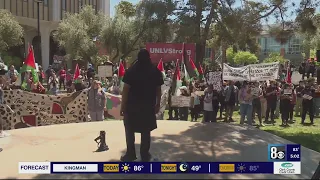 Demonstrators gather at UNLV over Middle Eastern conflict