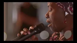 Angelique Kidjo - Toro Mata - Arte Les Concerts Volants