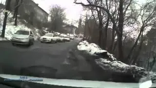 Car crash  2014 driving downhill in Russian style