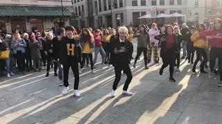 [190412] FLASHMOB WITH MONT - Will you be my girlfriend (Poland, Warsaw)