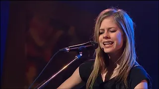 Avril Lavigne - My Happy Ending @ The Footy Show 19/08/2004