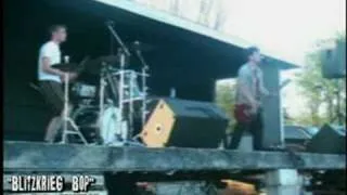 Blitzkrieg Bop (Ramones Cover) Live