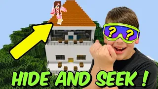 ΠΑΙΖΟΥΜΕ HIDE AND SEEK ΜΑΖΙ ΜΕ ΤΟ ΝΟΟΒΑΚΙ ΣΤΟ ONE BLOCK VILLA Minecraft Famous Games