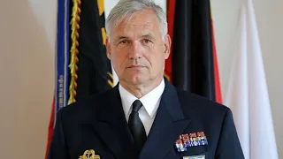 Großer Zapfenstreich für den Inspekteur der Marine, Vizeadmiral Kay-Achim Schönbach