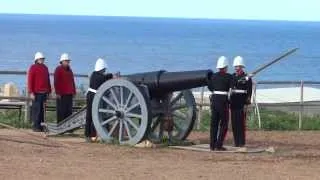 Firing Howitzer Fort Rinella in Malta