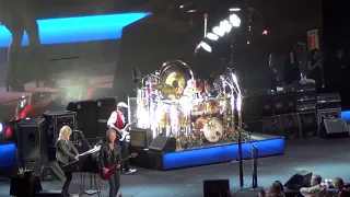 Fleetwood Mac - Go Your Own Way - live in Hartford 11/1/2014