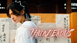 Stray Kids - Thunderous (Hyunjin cut)