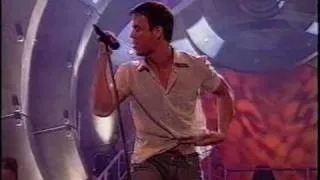 Bailamos - Enrique Inglesias - 1999 Smash Hits Poll Winners Party