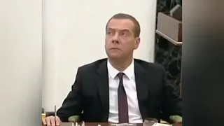 Дима помаши маме ручкой! Прикол с Медведевым!