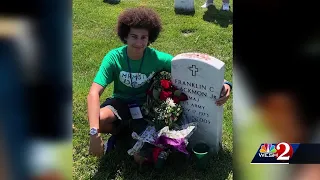 Central Florida teen visits father's grave on school field trip to Arlington National Cemetery