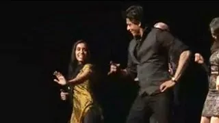 Shah Rukh Khan dances at Yale