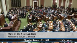 Minnesota Governor Mark Dayton Collapses During State of the State Address
