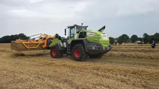 New Claas Torion 1913 wheel loader carrying 6 square bales