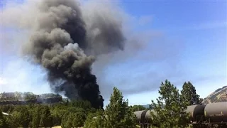 Train Carrying Oil Derails in Columbia River Gorge