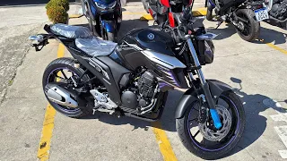 Yamaha FZ25 (2023) Marvel "Pantera Negra" em detalhes.