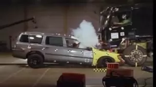 Volvo Trucks Safety - FUPS crash test