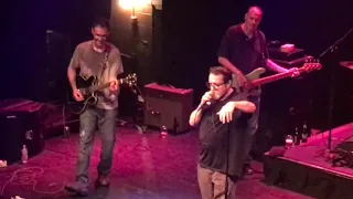 The Connells- Get a Gun (live at The Norva Norfolk VA 6-21-19)