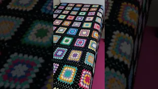 Tığ işi hanım dilendi kare motifli battaniye örgü yatak örtüsü modelleri / granny square blanket
