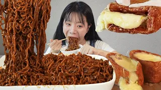Spicy Black bean Noodles 🍜 & Cheese Spam MUKBANGㅣJjajang Ramen EATING SHOW