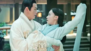 💖He didn't expect her to surprise the audience when she danced! #TheLegendofHaoLan