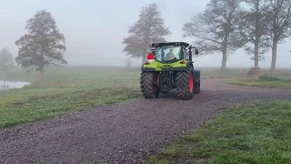 Köp Traktor med lastare Claas Arion 620 CIS på Klaravik