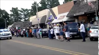 B.B. King's body is brought home to Indianola, MS