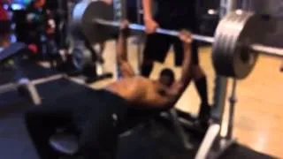 420 raw bench press