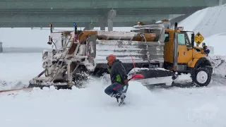 3-14-2021 Cheyenne, WY - INSANE BLIZZARD! - Stuck Plows / Vehicles - SOTs - Pulling Cars