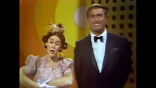 Ruth Buzzi singing Lady Bird