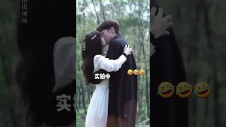 😂 #aromanceofthelittleforest bts playing before their kiss scene 😳 #estheryu #zhangbinbin #shorts