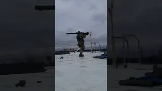 Ukrainian Soldiers tried to shoot down a Russian Helicopter using an Igla Manpad
