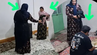 Membuat Mahnaz meninggalkan rumah Yusuf dan Marjan menemui Anita untuk memberikan mahar