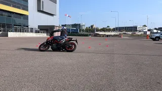 Motogymkhana. Lean angle training