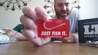 LUCKY TACKLE BOX Bass XL April 2016 unboxing ... With a second pair of hands!