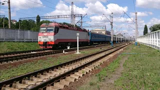 ЭП10-010 с поездом №60 София-Москва по станции Киев-пассажирский