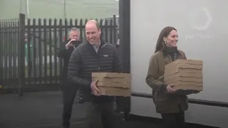 William and Kate buy pizza for mountain rescue team in Wales