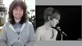 British guitarist analyses Cilla Black live in 1964!