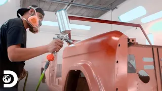 Ajustando detalhes na renovação de um Ford Bronco de '74 | Texas Metal | Discovery Brasil