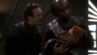 DS9 Business as Usual - Worf quiets Kirayoshi